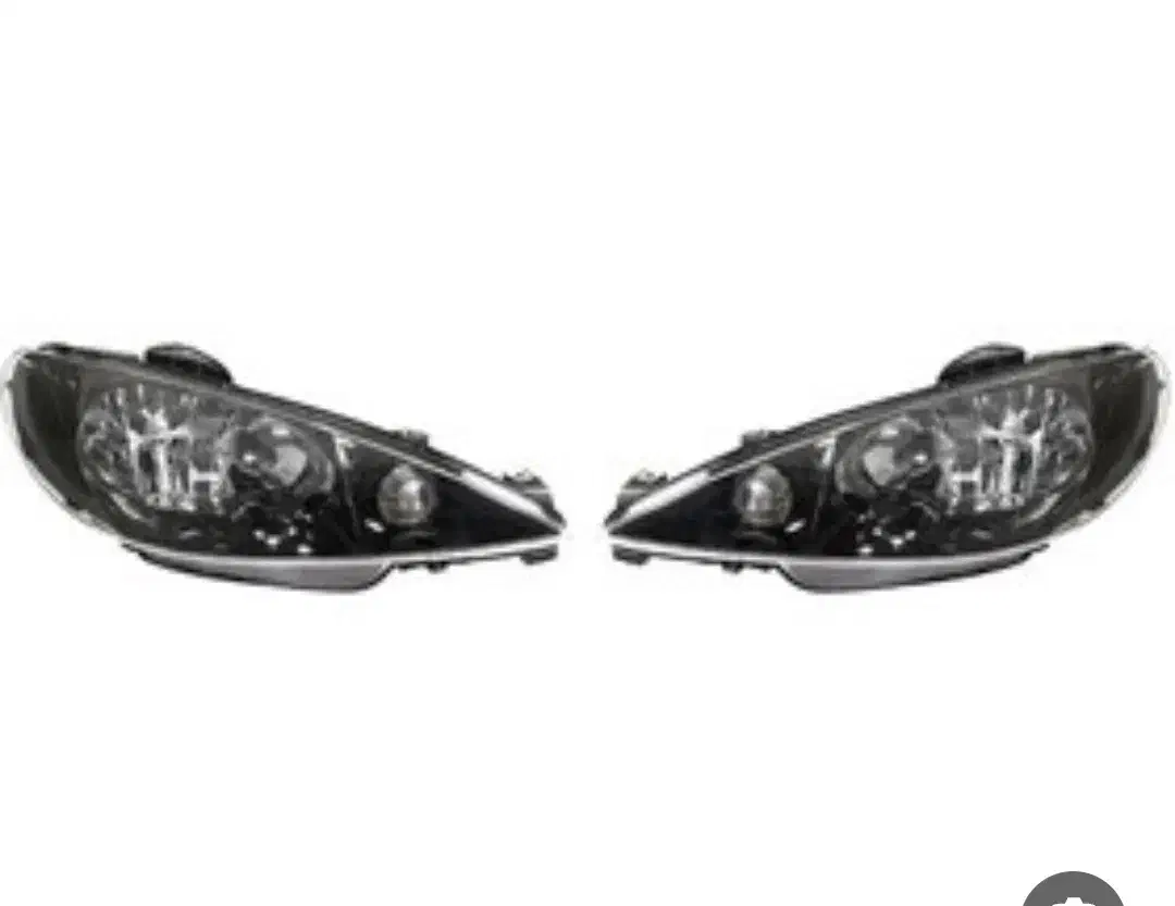 چراغ جلو وخطر ۲۰۶ سالم بدون شکستگی|قطعات یدکی و لوازم جانبی|آباده, |دیوار