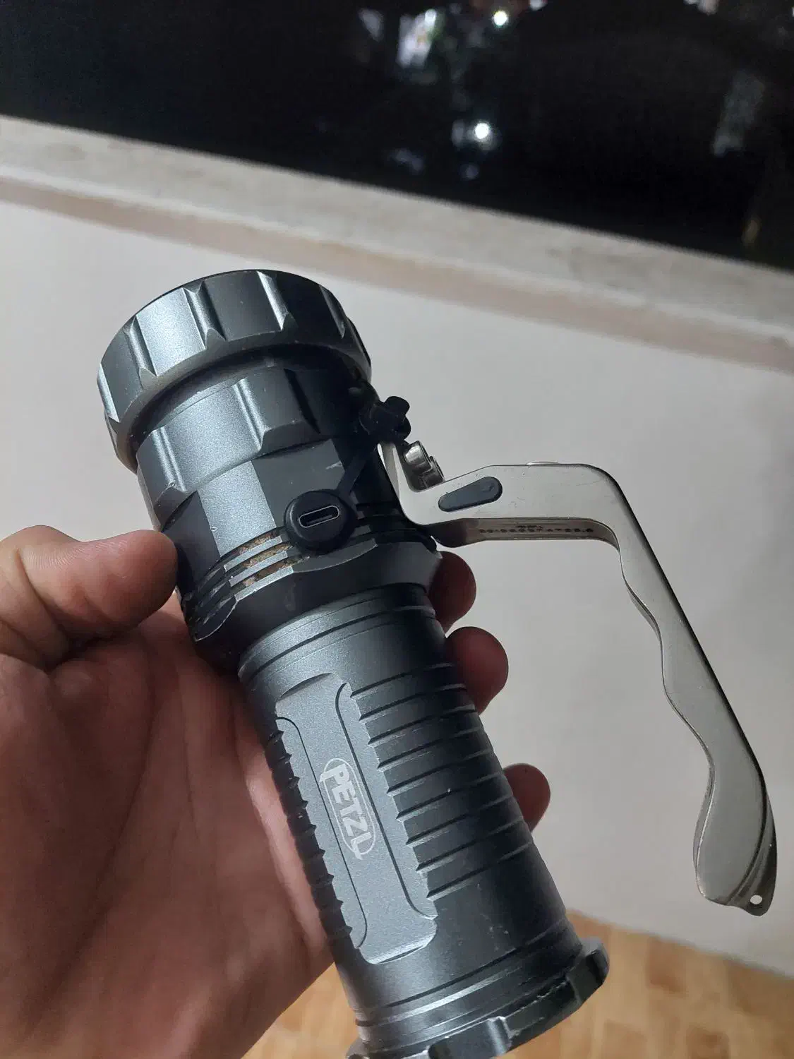 چراغ قوه شکاری|کوهنوردی و کمپینگ|آستارا, |دیوار