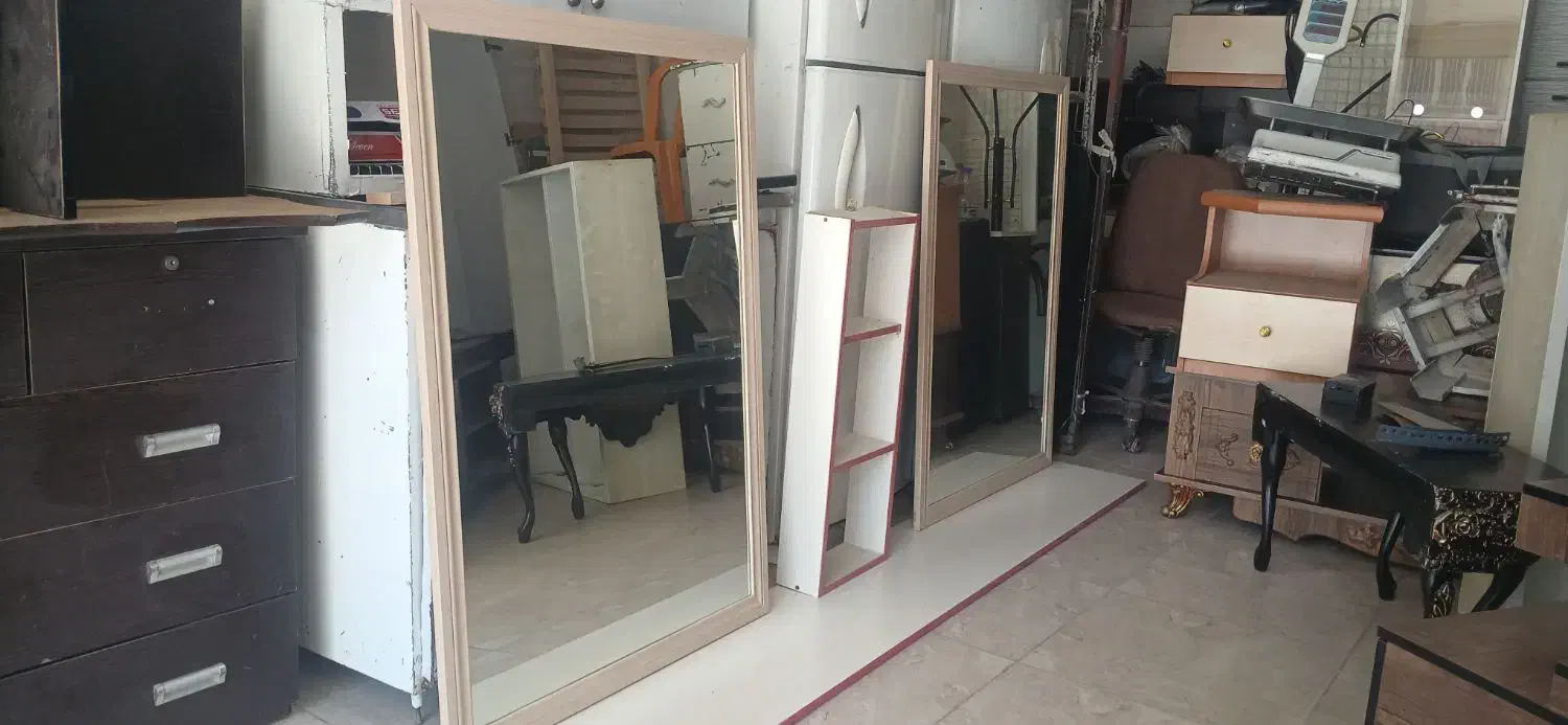 تعدادی آینه|آینه|سنندج, |دیوار