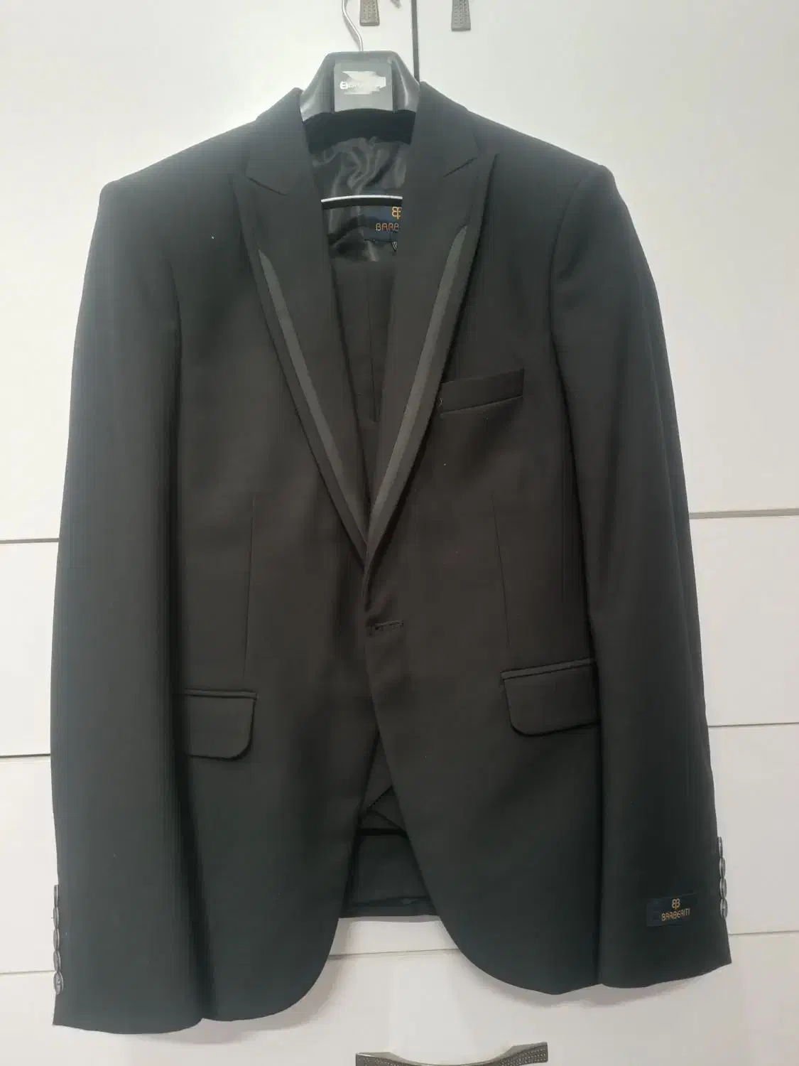 کت وشلوار وکت تک|لباس|مشهد, کوشش|دیوار