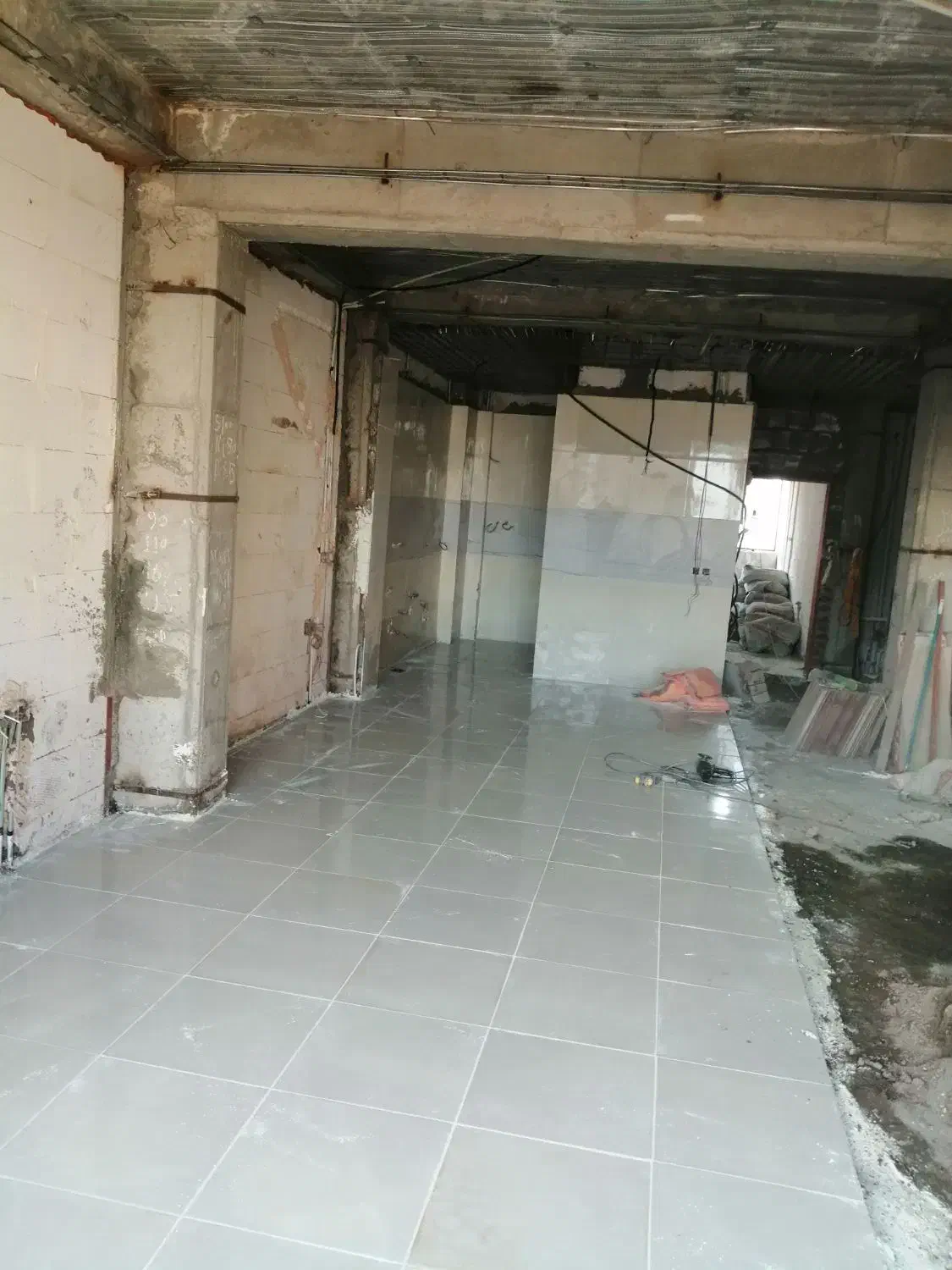 نبشی کشی دیوار چینی|خدمات پیشه و مهارت|کرمان, |دیوار