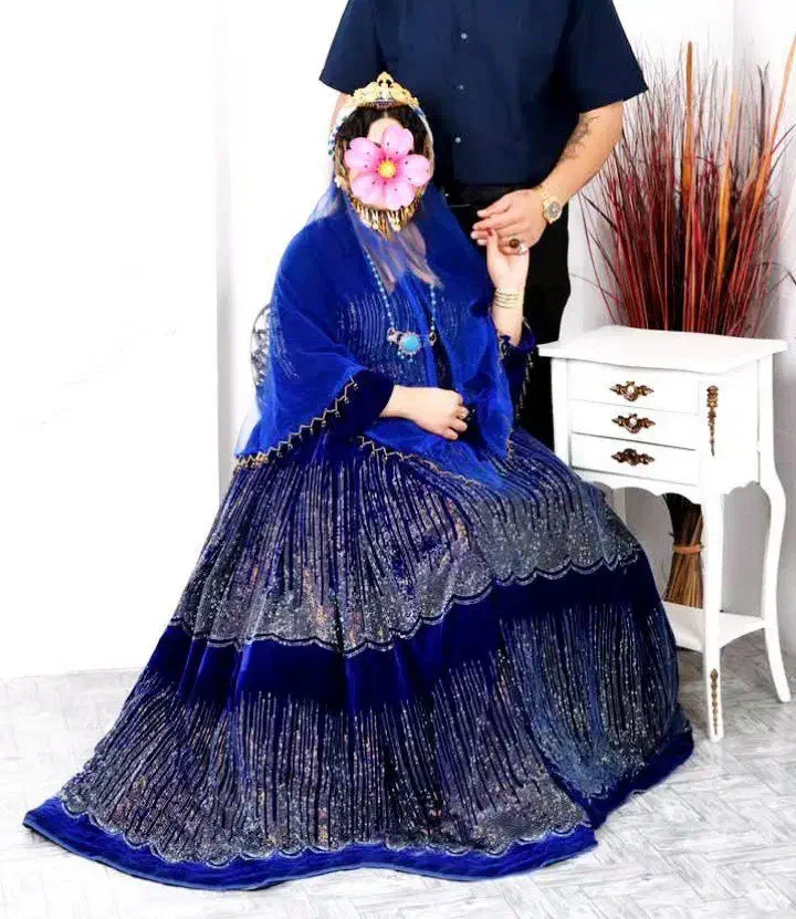 لباس محلی مخمل تمیز و زیبا|لباس|بندر گناوه, |دیوار