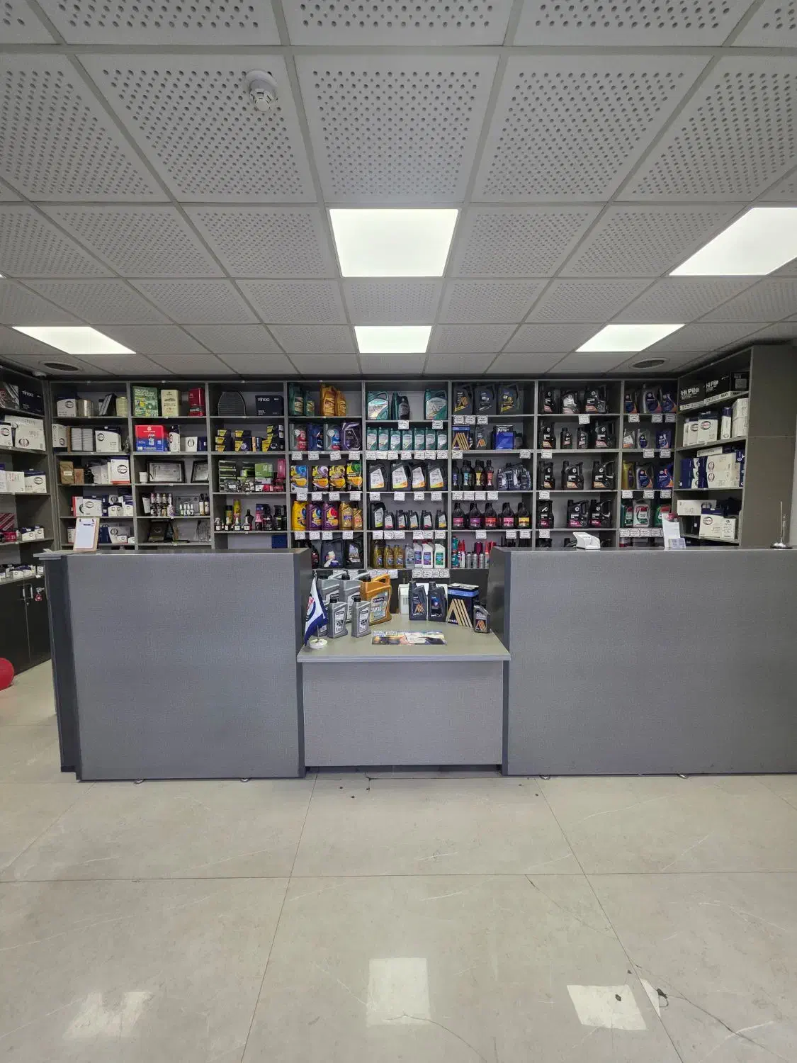 صندوقدار|استخدام خدمات فروشگاه و رستوران|تهران, وردآورد|دیوار