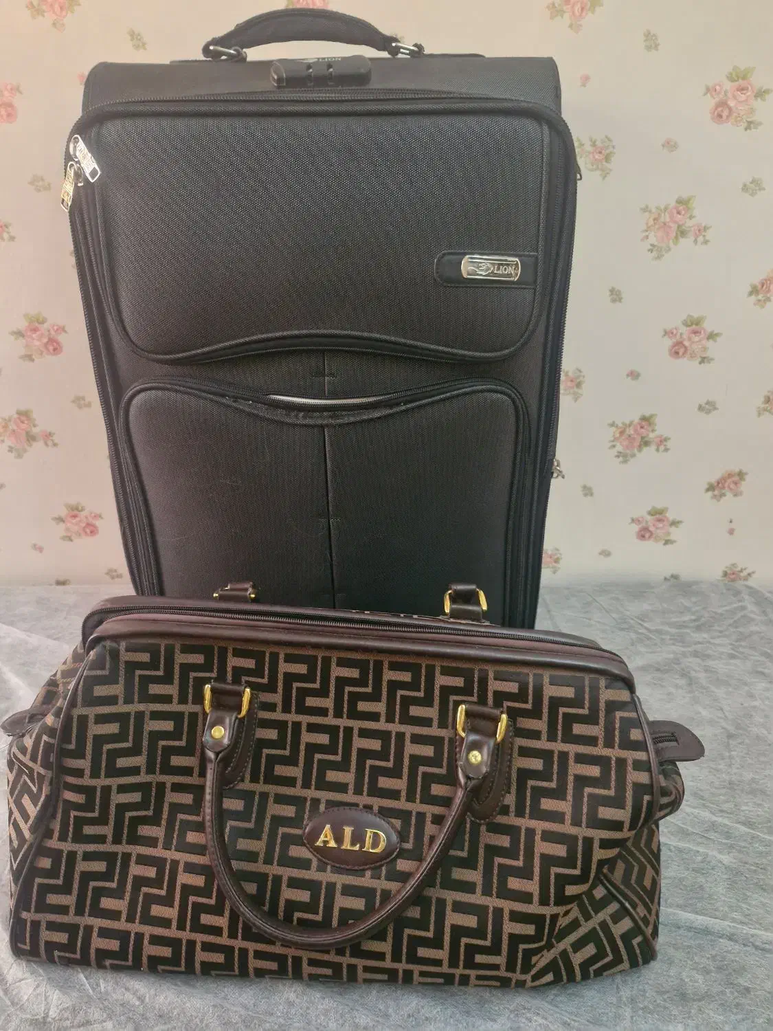 چمدان وساک|کیف، کفش، کمربند|فردیس, خیام غربی|دیوار