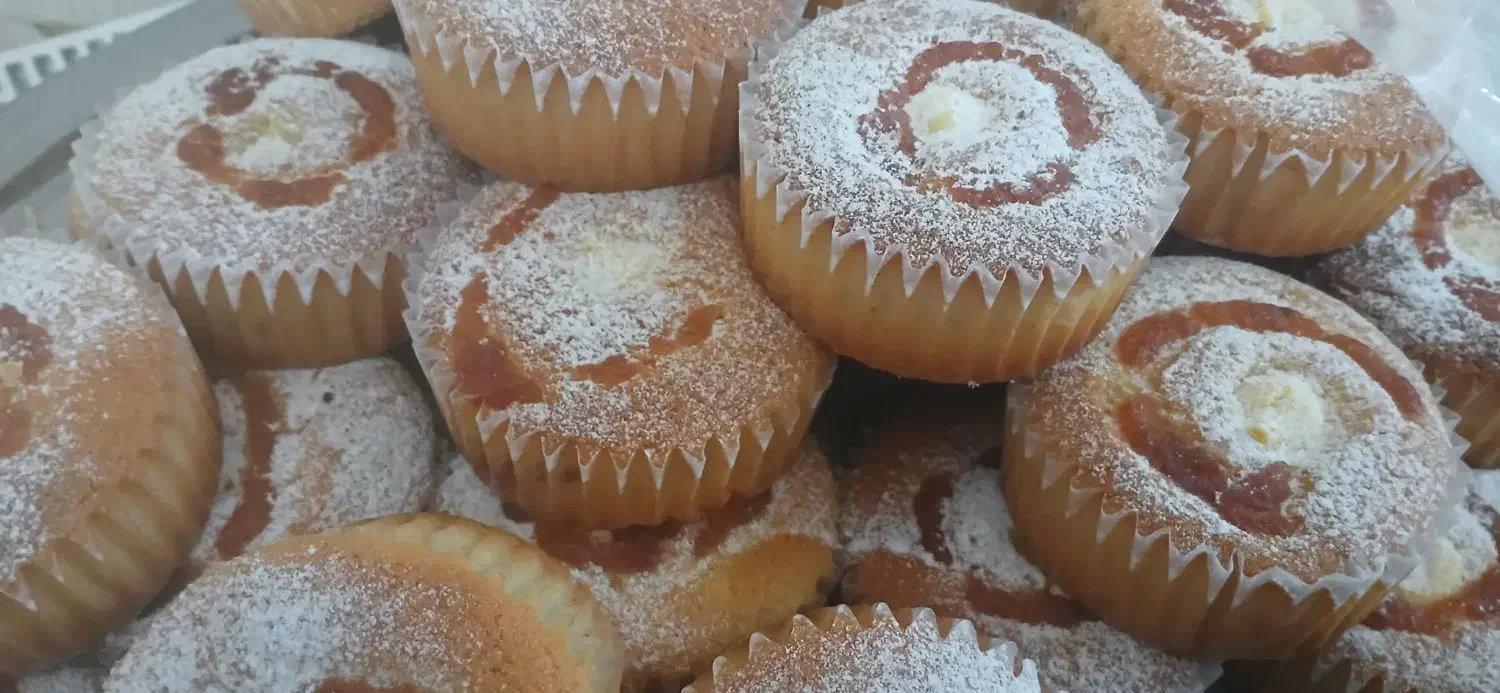 پخش شیرینی و کیک کارگاهی و خانگی به کافه و مراسما|خدمات پذیرایی، مراسم|همدان, |دیوار