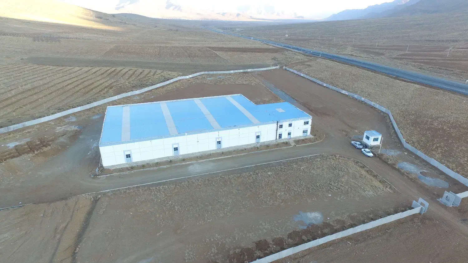 زمین 2 هکتاری باسوله 1500 متری مناسب سرمایه گذاری|فروش دفتر صنعتی، کشاورزی، تجاری|خوانسار, |دیوار