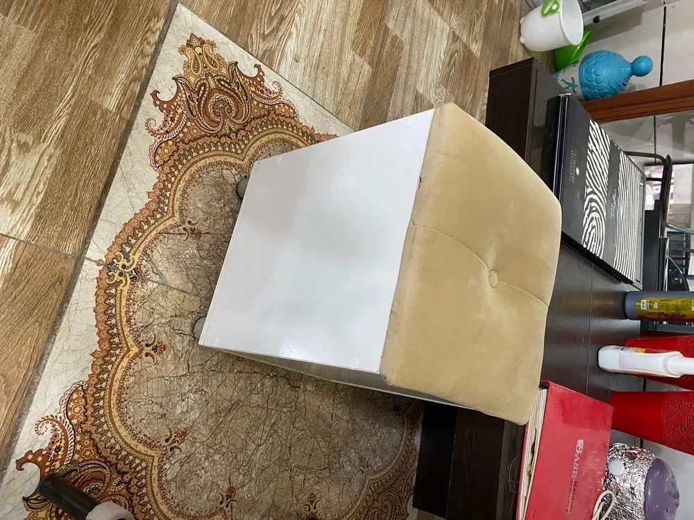 کاناپه دو متری و ی عدد چهل در چهل فروش فوری|مبلمان خانگی و میز عسلی|علی‌آباد کتول, |دیوار