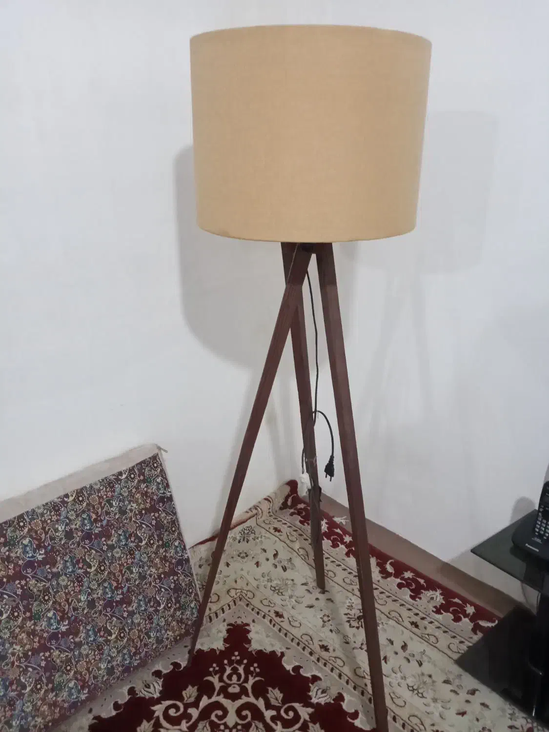 آباژور ایستاده|چراغ خواب و آباژور|کرج, اسلام‌آباد|دیوار