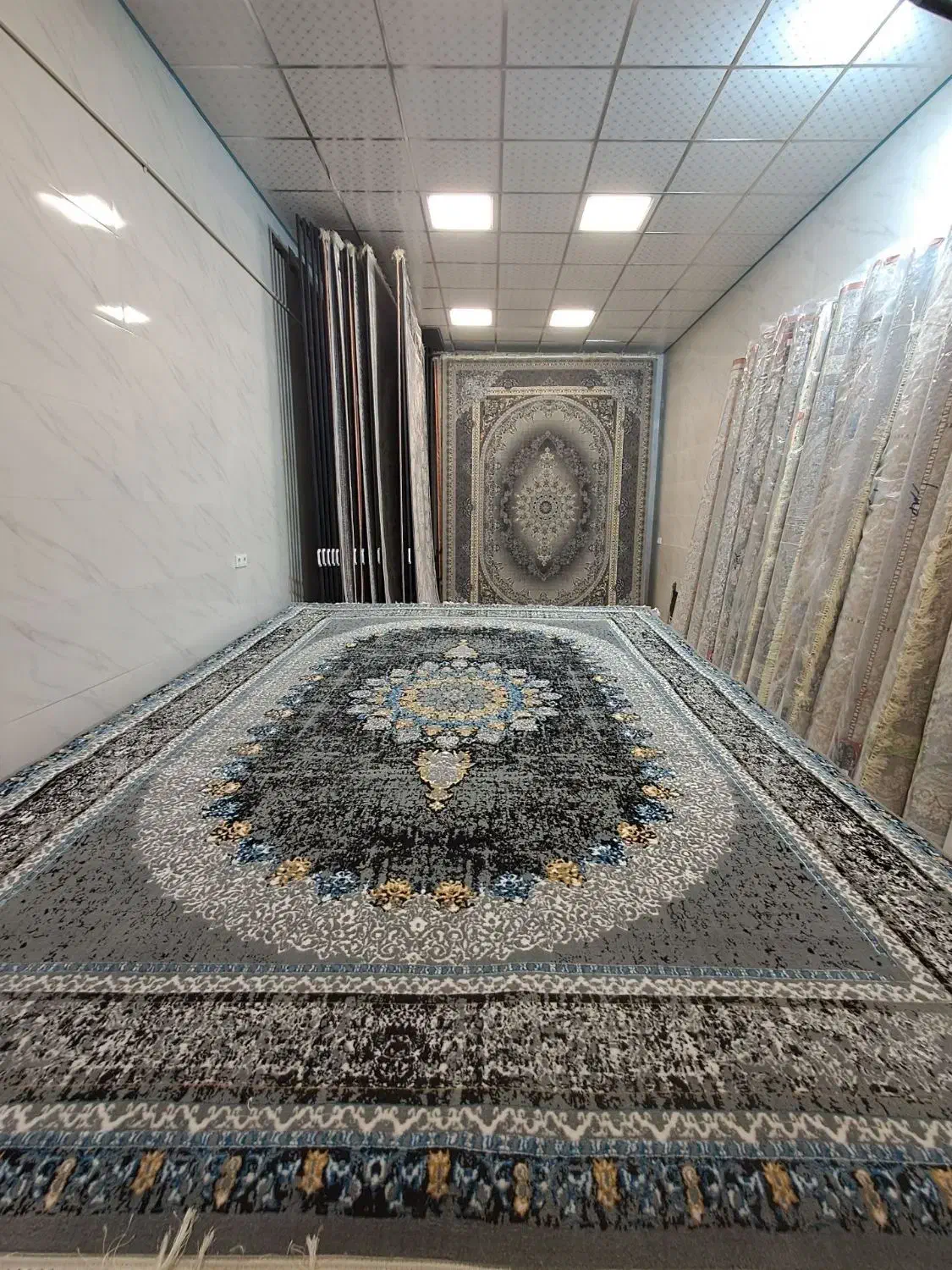 فرش کلاسیک|فرش|یزد, |دیوار