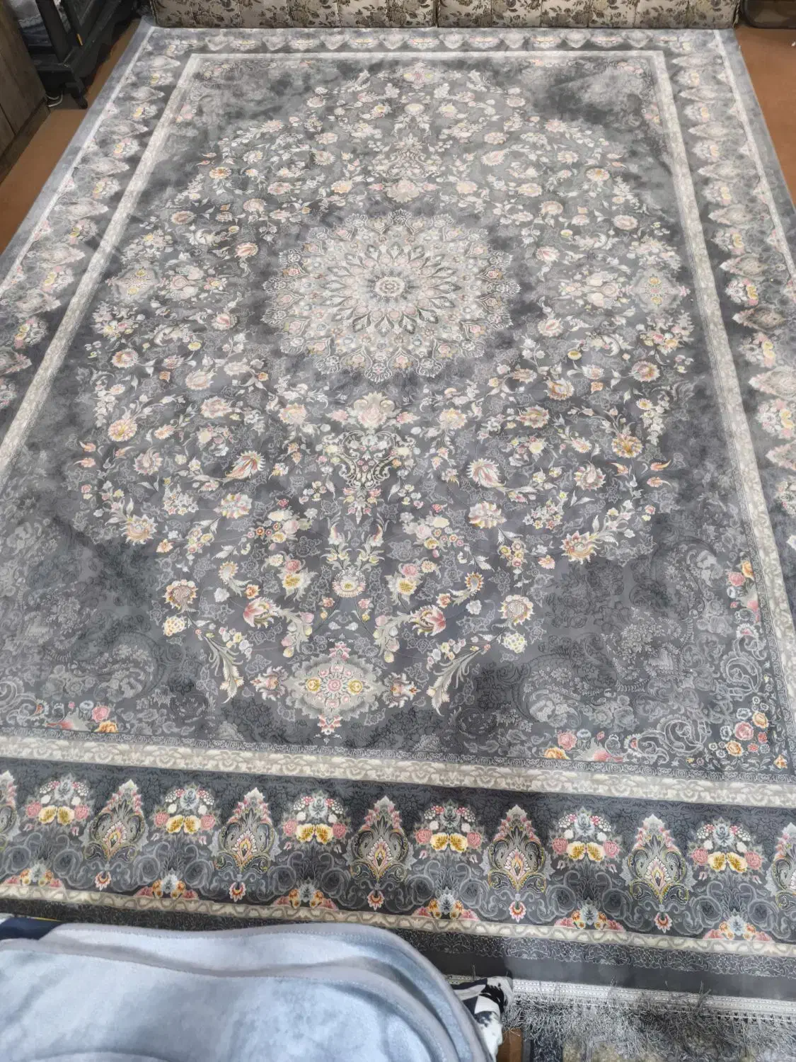 فرش ۹ متری|فرش|اهواز, کوی باهنر|دیوار