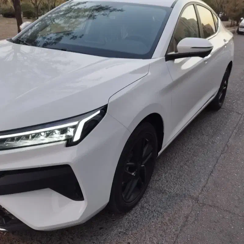 کی ام سی جی ۷ - kmc j7 سفید ۱۴۰۴|خودرو سواری و وانت|یزد, |دیوار