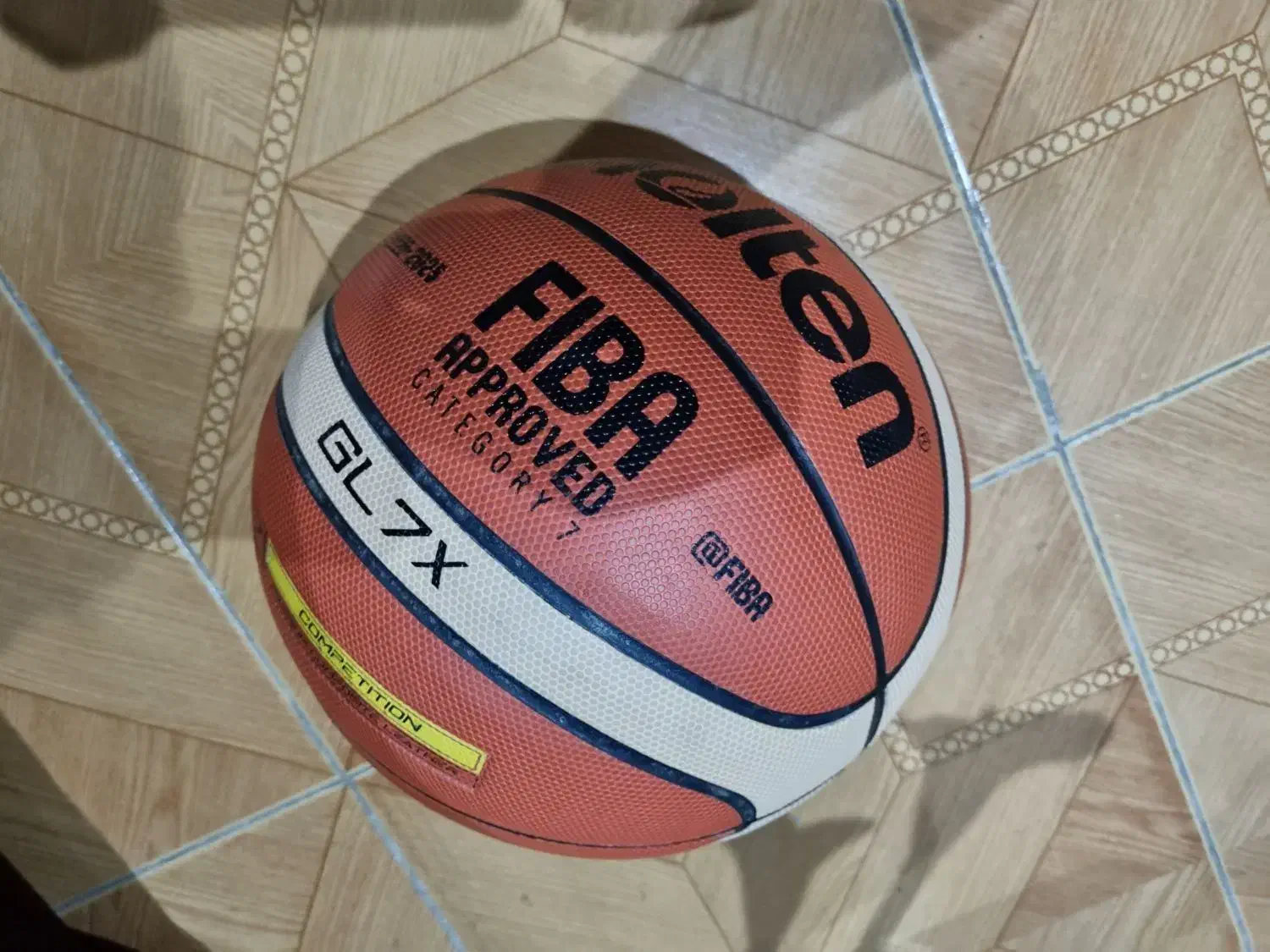 توپ بسکتبال حرفه ای سایز ۷|ورزش‌های توپی|رشت, گلسار|دیوار