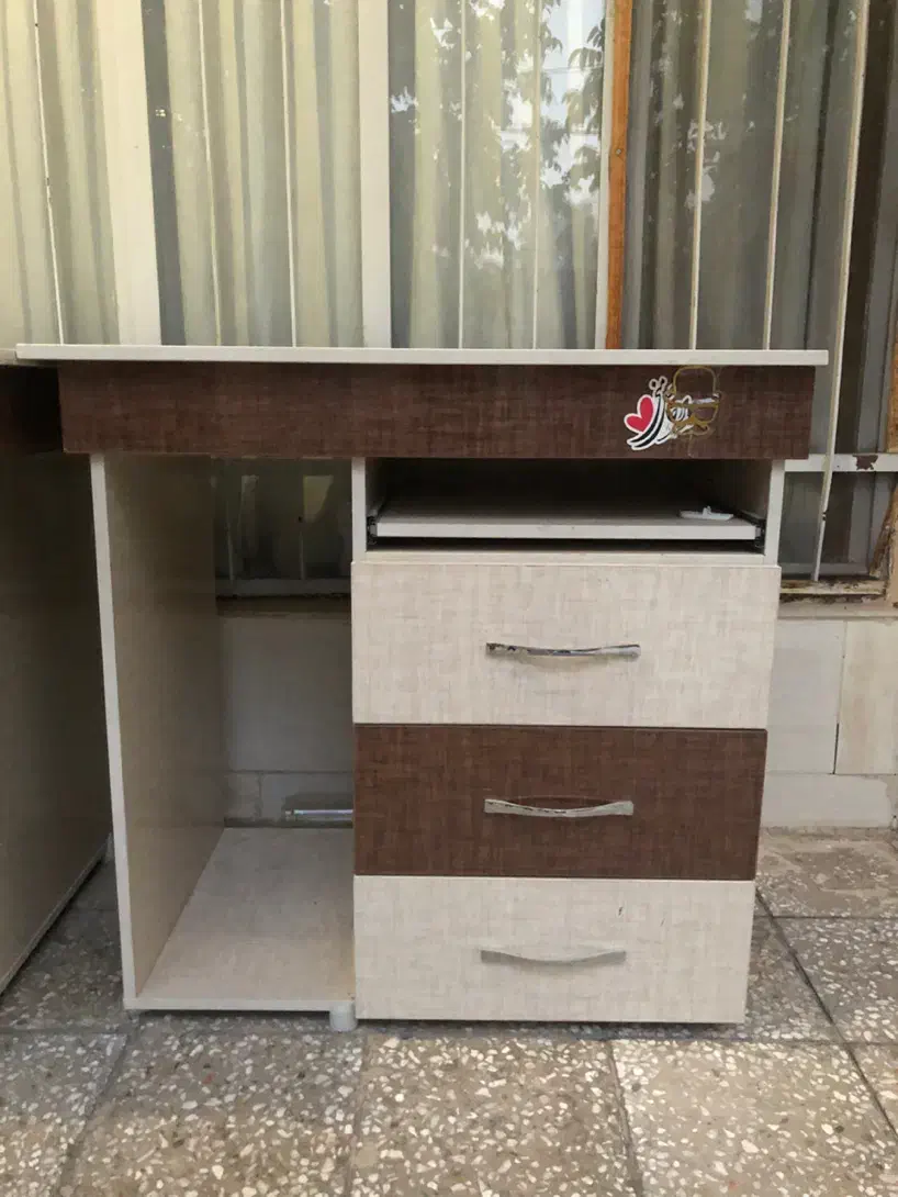 میز کامپیوتر و اداری|میز تحریر و کامپیوتر|آشخانه, |دیوار