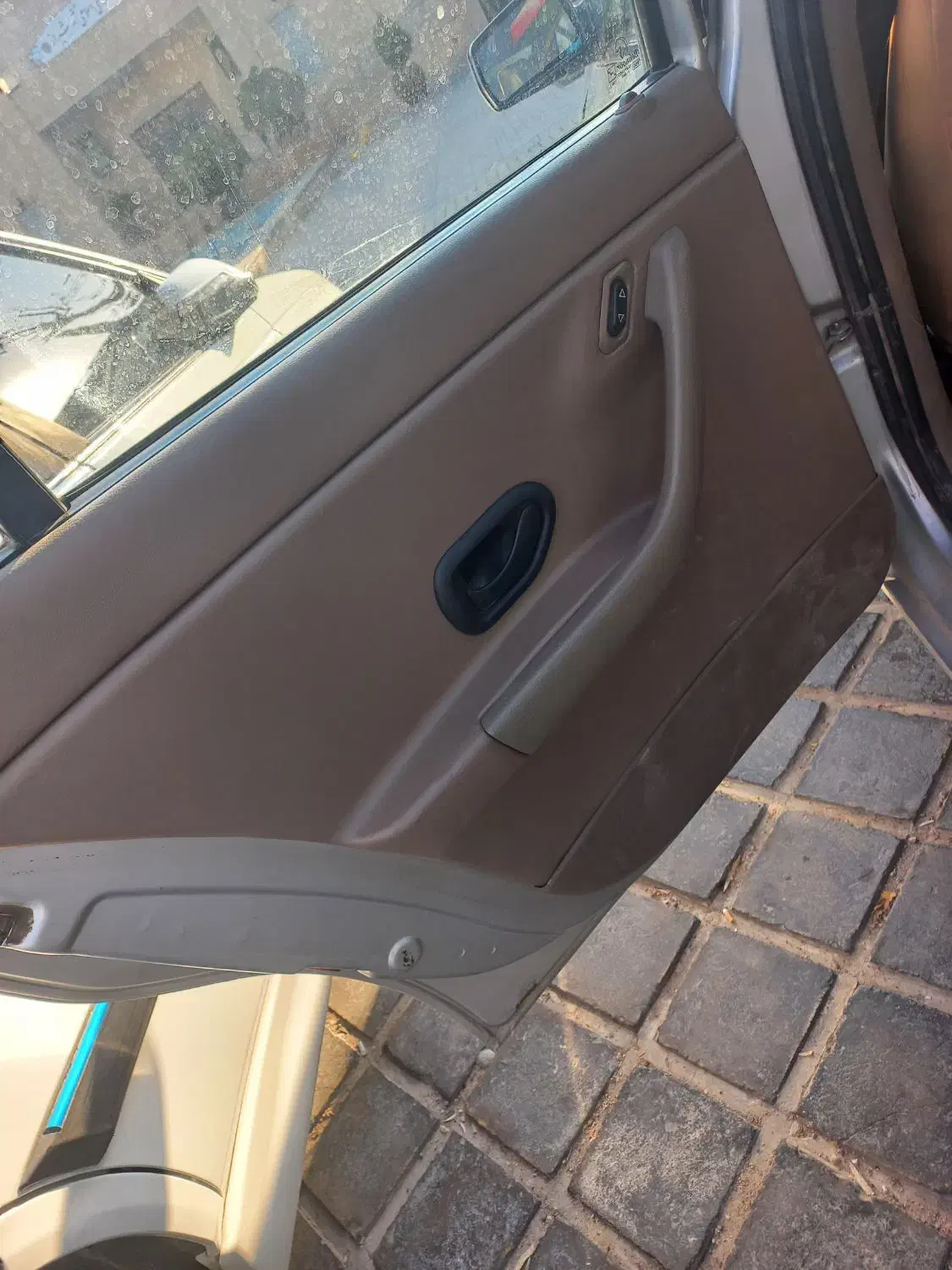 مدل ۸۴|خودرو سواری و وانت|شیراز, شاهچراغ|دیوار