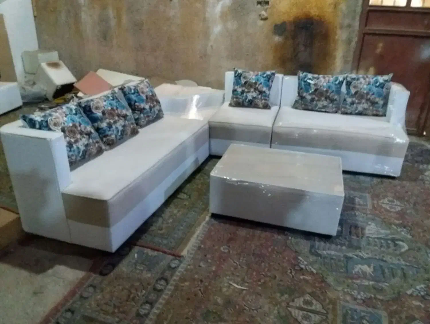 مبل ۷نغره نو|مبلمان خانگی و میز عسلی|گلپایگان, |دیوار