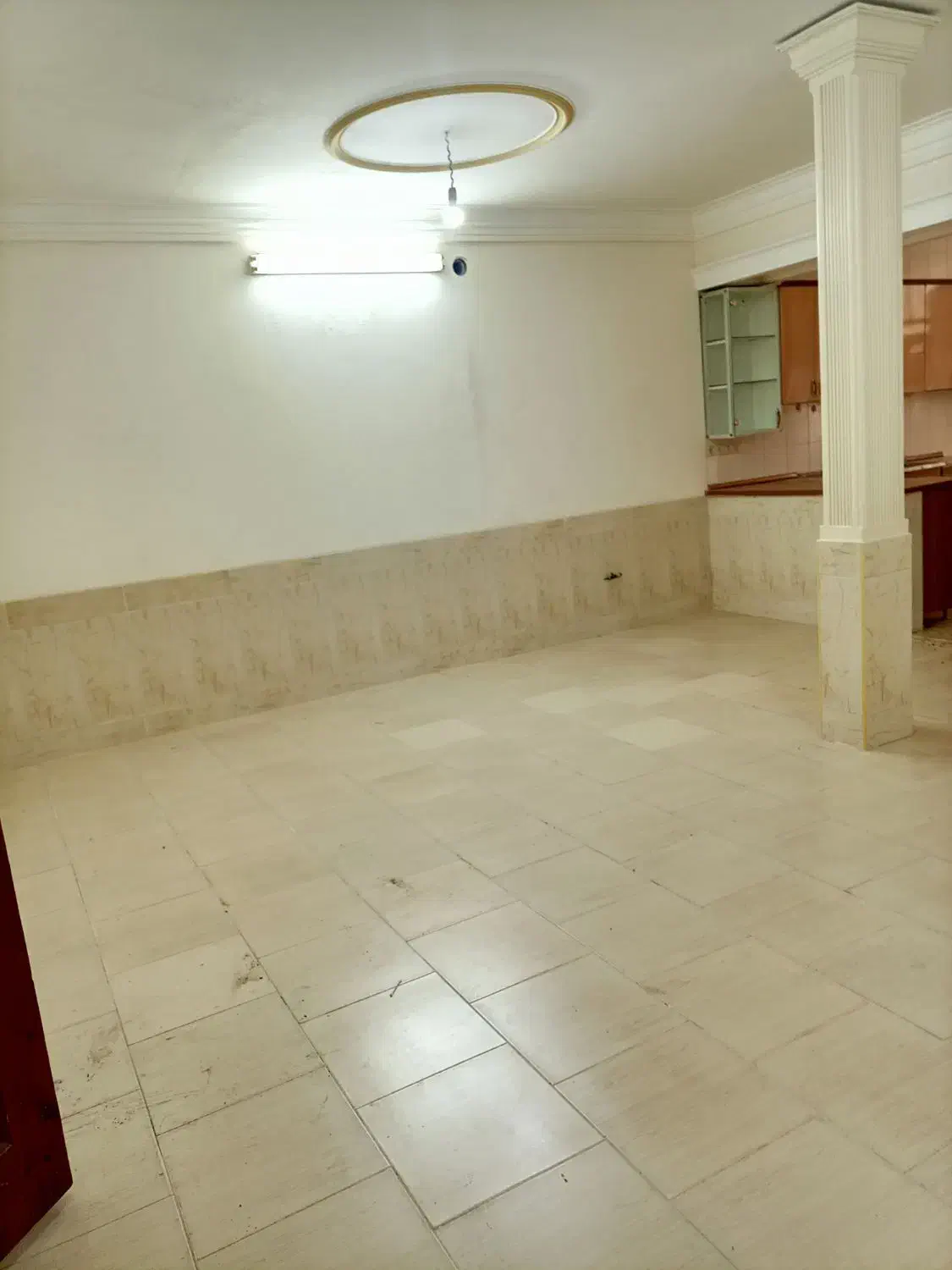 زیرزمین گلخانه ای/90متر/خ کاشانی نبش کوچه صاحبقدم|اجارهٔ خانه و ویلا|کاشان, ملک آباد|دیوار