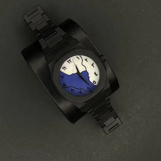 دارک واچ|ساعت|میبد, |دیوار