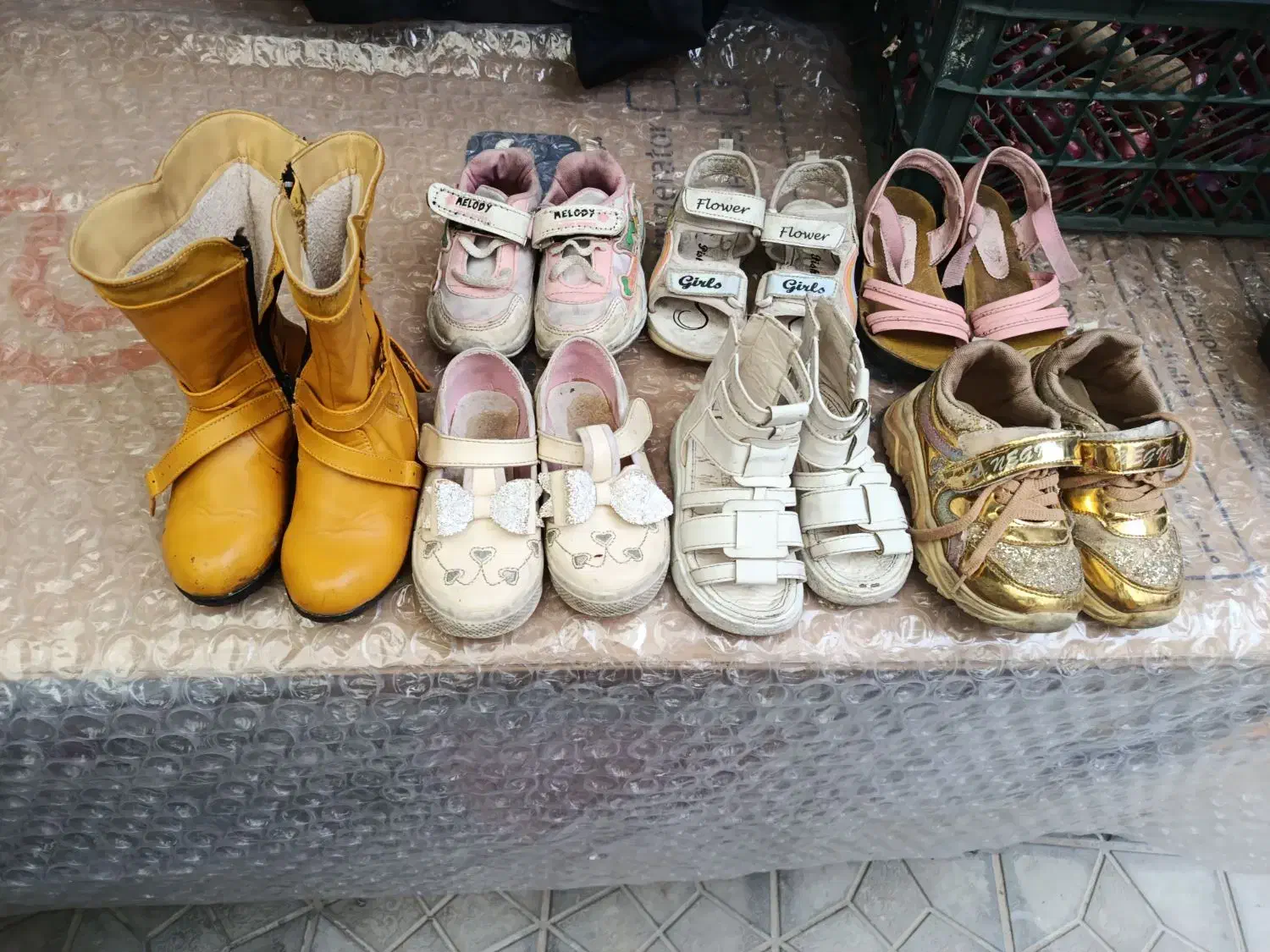 فروش تعدادی کفش|کیف، کفش، کمربند|مراغه, |دیوار