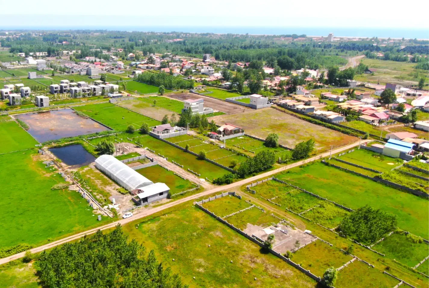 قطعه شهرکی باارائه سند تک برگ آماده ساخت ویلا|فروش زمین و ملک کلنگی|چاف و چمخاله, |دیوار