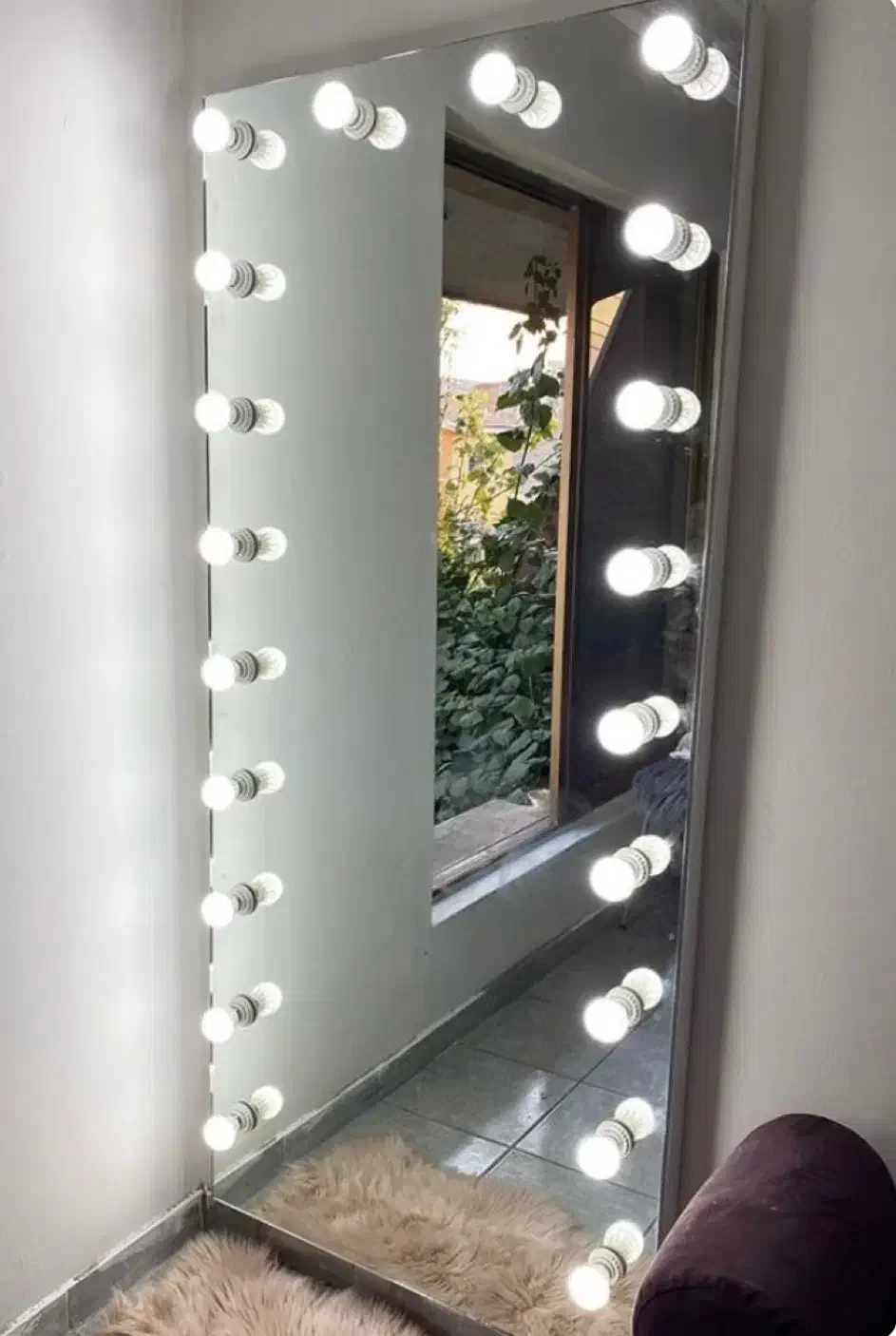 آینه لامپدار هالیوودی|بوفه، ویترین، کنسول|تهران, یاخجی آباد|دیوار