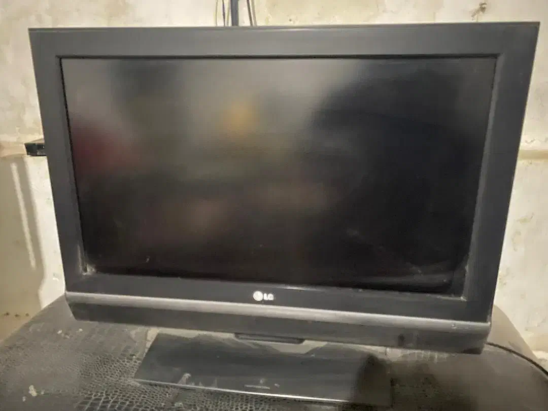 تلویزیون 32 اینچ LG|تلویزیون و پروژکتور|لواسان, |دیوار