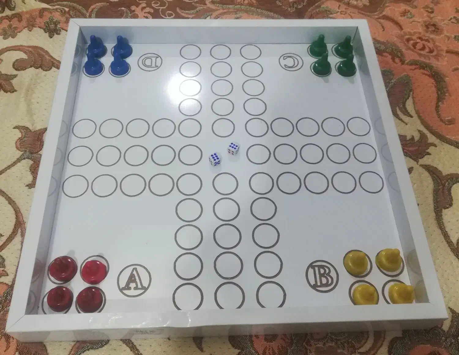 تخته منچ|کلکسیون و سرگرمی|تربت‌حیدریه, کلاته توکلی|دیوار