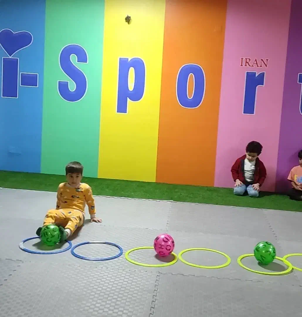 به یک مربی خانم جهت کار در باشگاه کودکان|استخدام آموزشی|بندرعباس, |دیوار