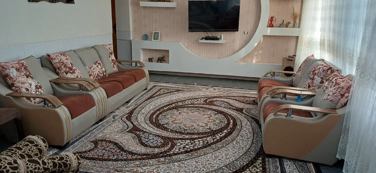 مبل راحتی درحد|مبلمان خانگی و میز عسلی|فولادشهر, زاینده رود|دیوار