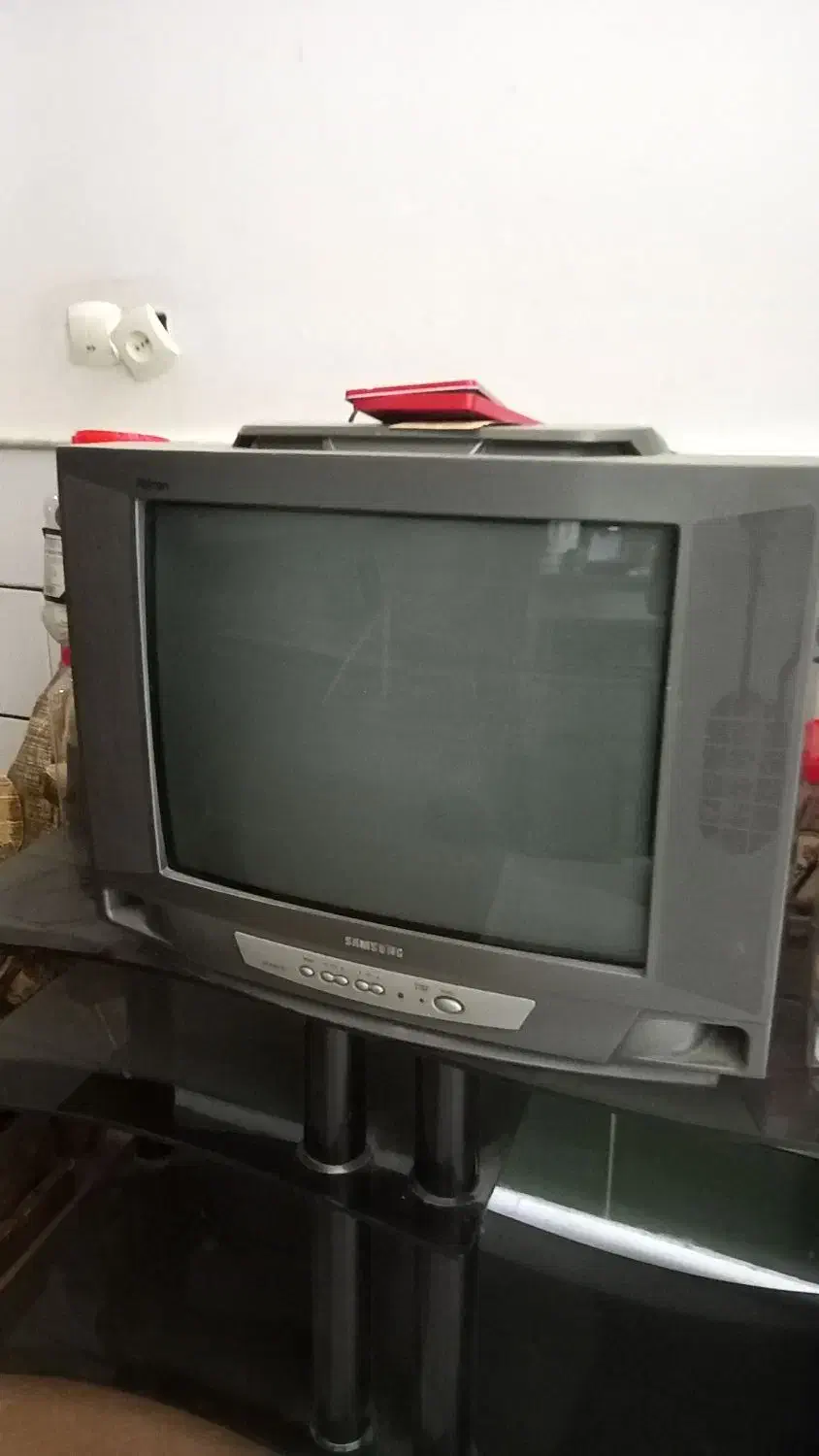 تلویزیون|تلویزیون و پروژکتور|آران و بیدگل, |دیوار