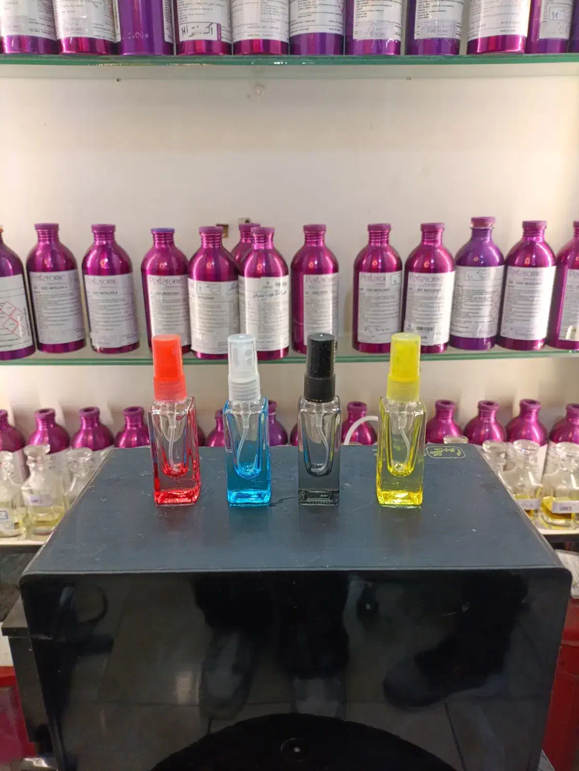 عطر خارجی اورجینال|خدمات آرایشگری و زیبایی|مشهد, حجت|دیوار