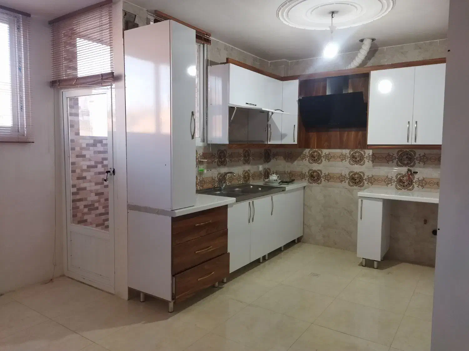 دو خوابه نوساز قیمت مناسب|اجارهٔ آپارتمان|اصفهان, قائمیه|دیوار