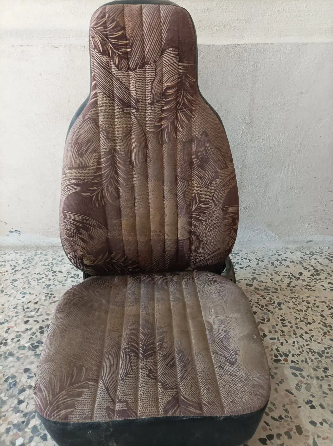 صندلی|صندلی و نیمکت|خورموج, |دیوار