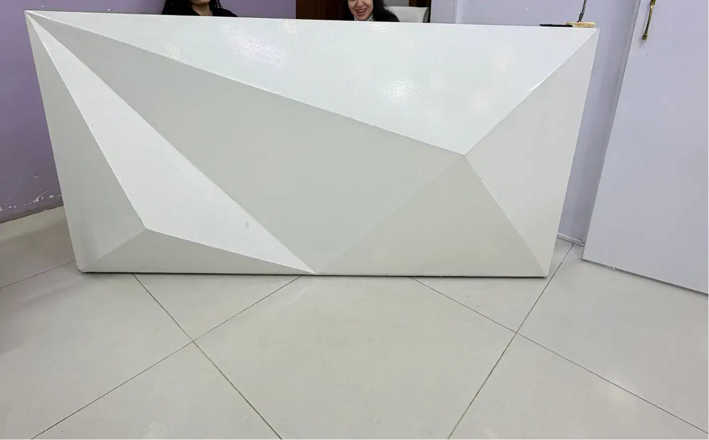 میز کانتر شیک|آرایشگاه و سالن‌های زیبایی|بندرعباس, |دیوار