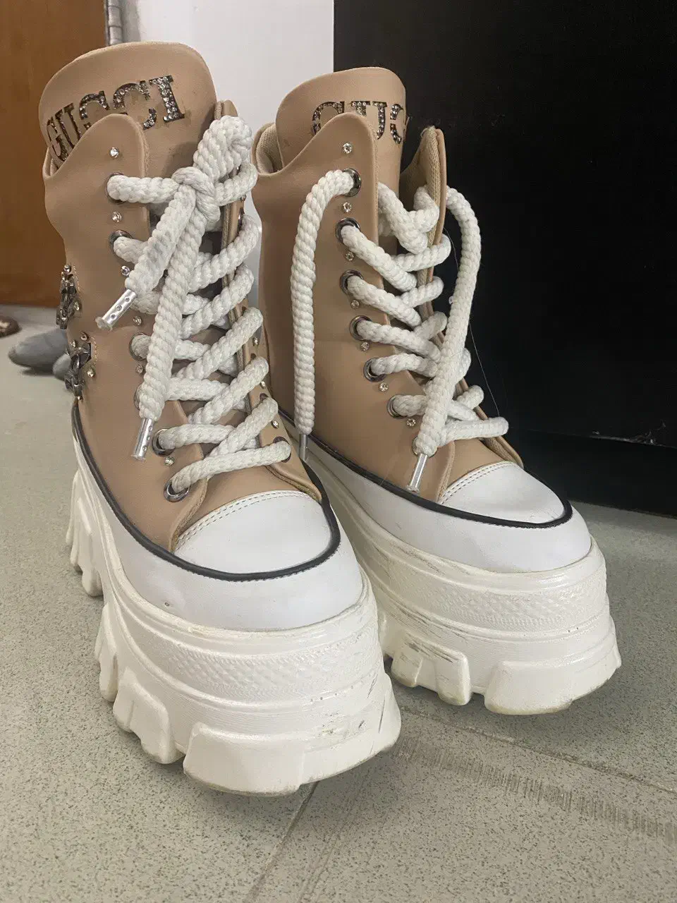 نیم بوت لژدار|کیف، کفش، کمربند|لاهیجان, گلستان|دیوار