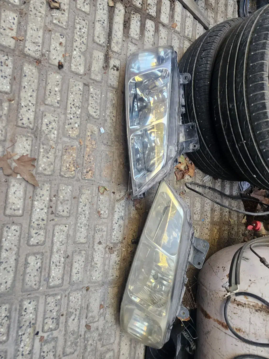 گاز cng ،چراغ جلو پارس و فنر پژو بریده شده|قطعات یدکی و لوازم جانبی|خرم‌آباد, |دیوار