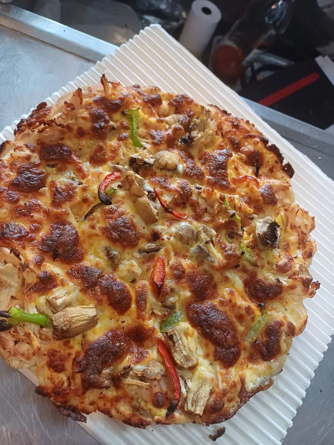 ساندویچ زن آشپز|استخدام خدمات فروشگاه و رستوران|تهران, لویزان|دیوار