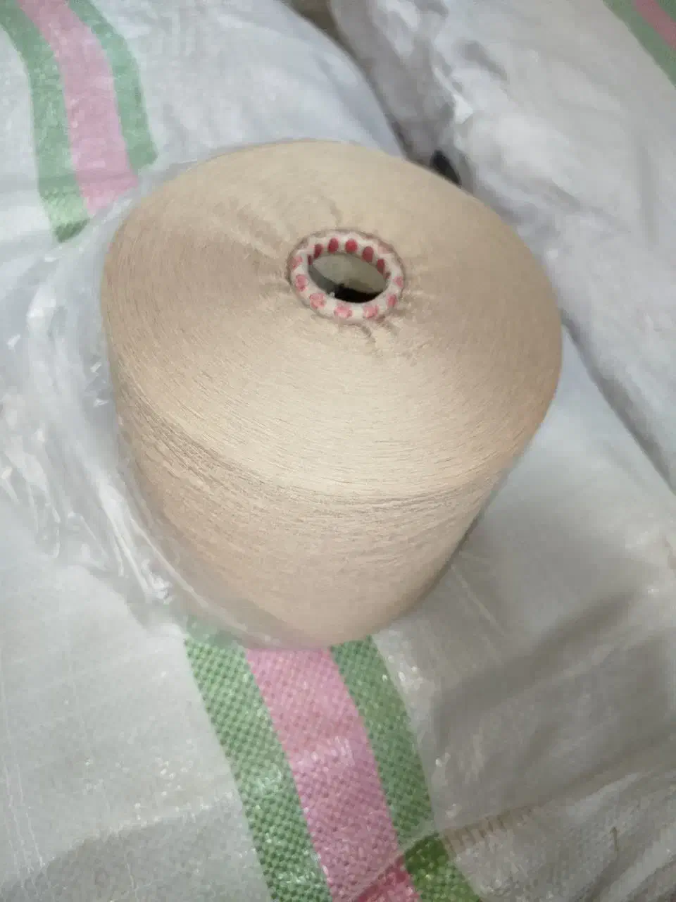 نخ ویسکوز ( فرت بافی ) کلی و جزعی در تربت جام|لوازم خیاطی و بافتنی|تربت جام, شهرک معلم|دیوار