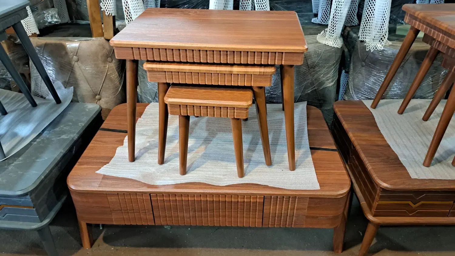 میز جلومبلی اروین|مبلمان خانگی و میز عسلی|رشت, کوی حسینی|دیوار