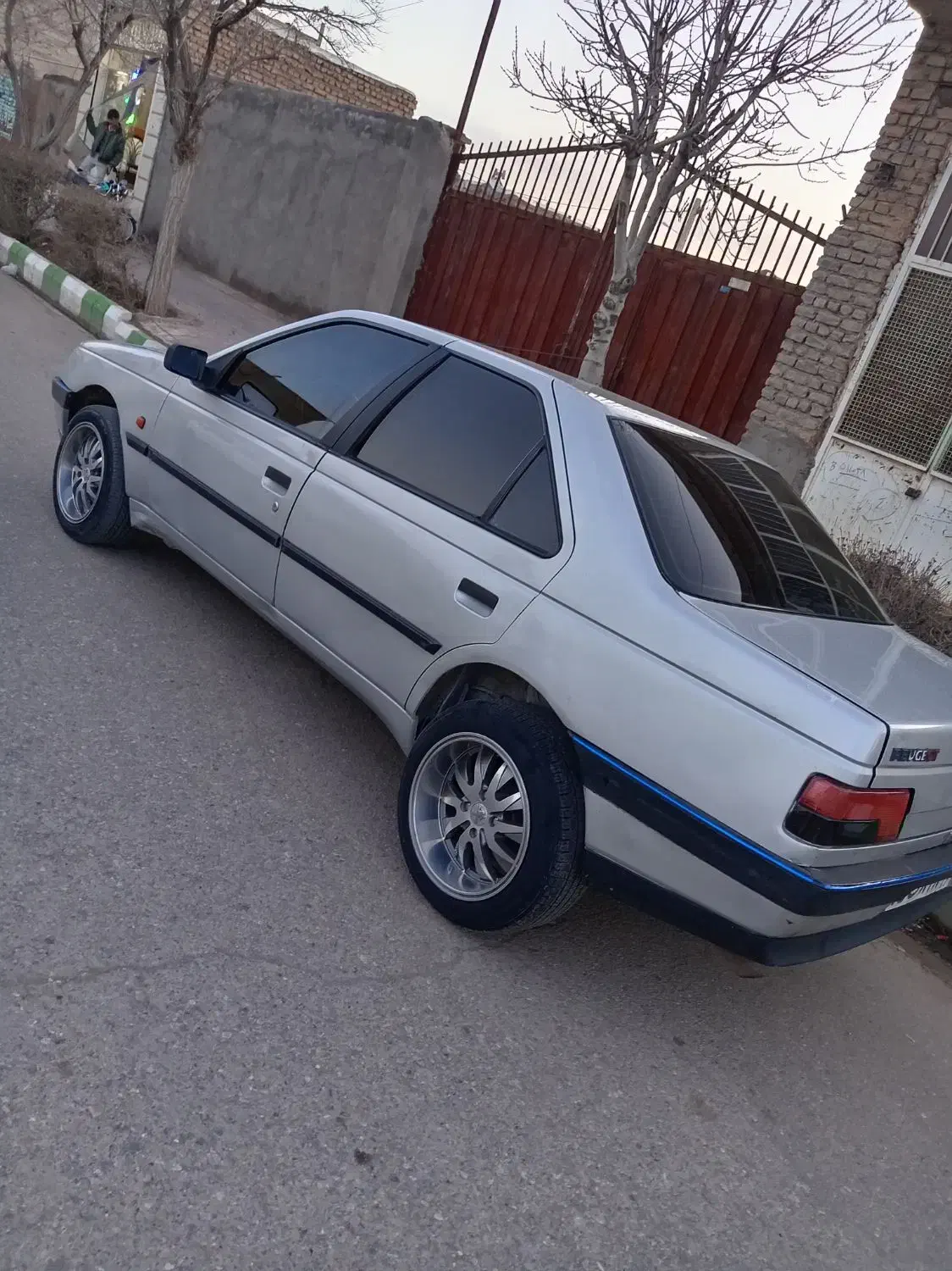 پژو 405 مدل 84|خودرو سواری و وانت|تربت جام, شهرک آزادگان|دیوار