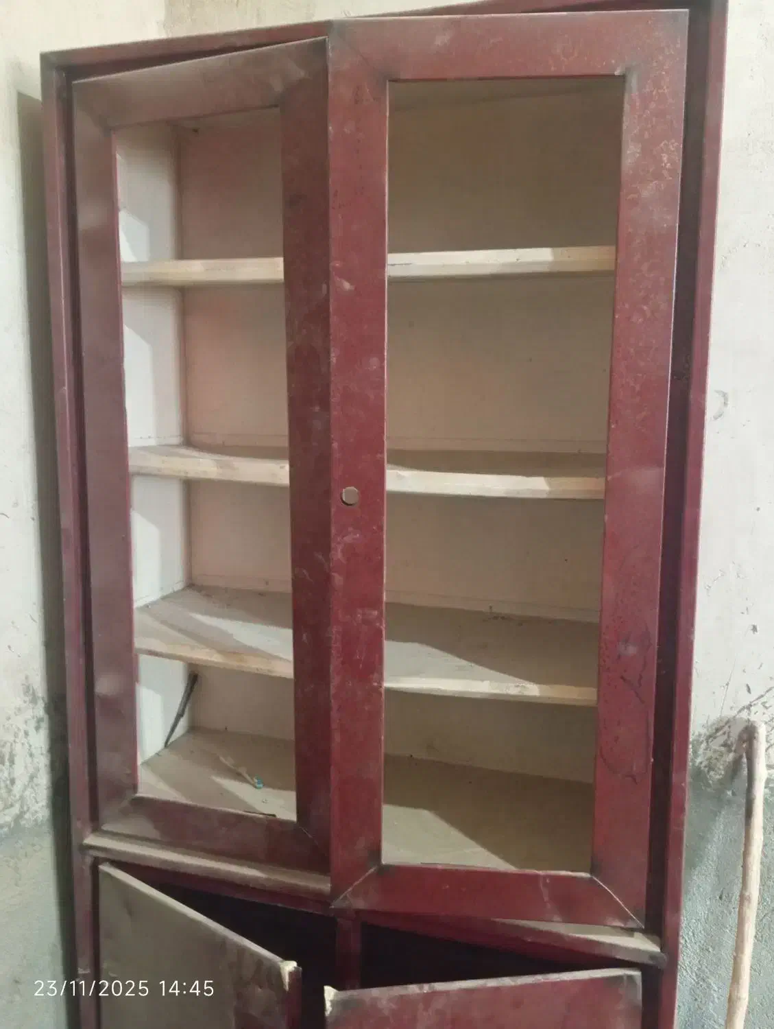 کمد کالایی|مبلمان خانگی و میز عسلی|زهک, |دیوار