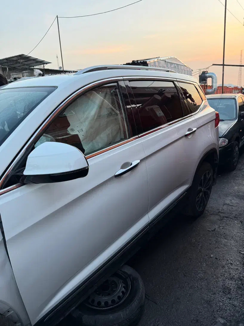 Fmc t5 ۱۴۰۲ تصادفی|خودرو سواری و وانت|تهران, تهرانپارس شرقی|دیوار