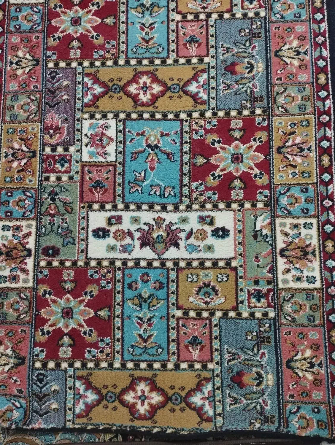 فرش ۳ متری و کناره ۳ متری|فرش|زاهدان, |دیوار