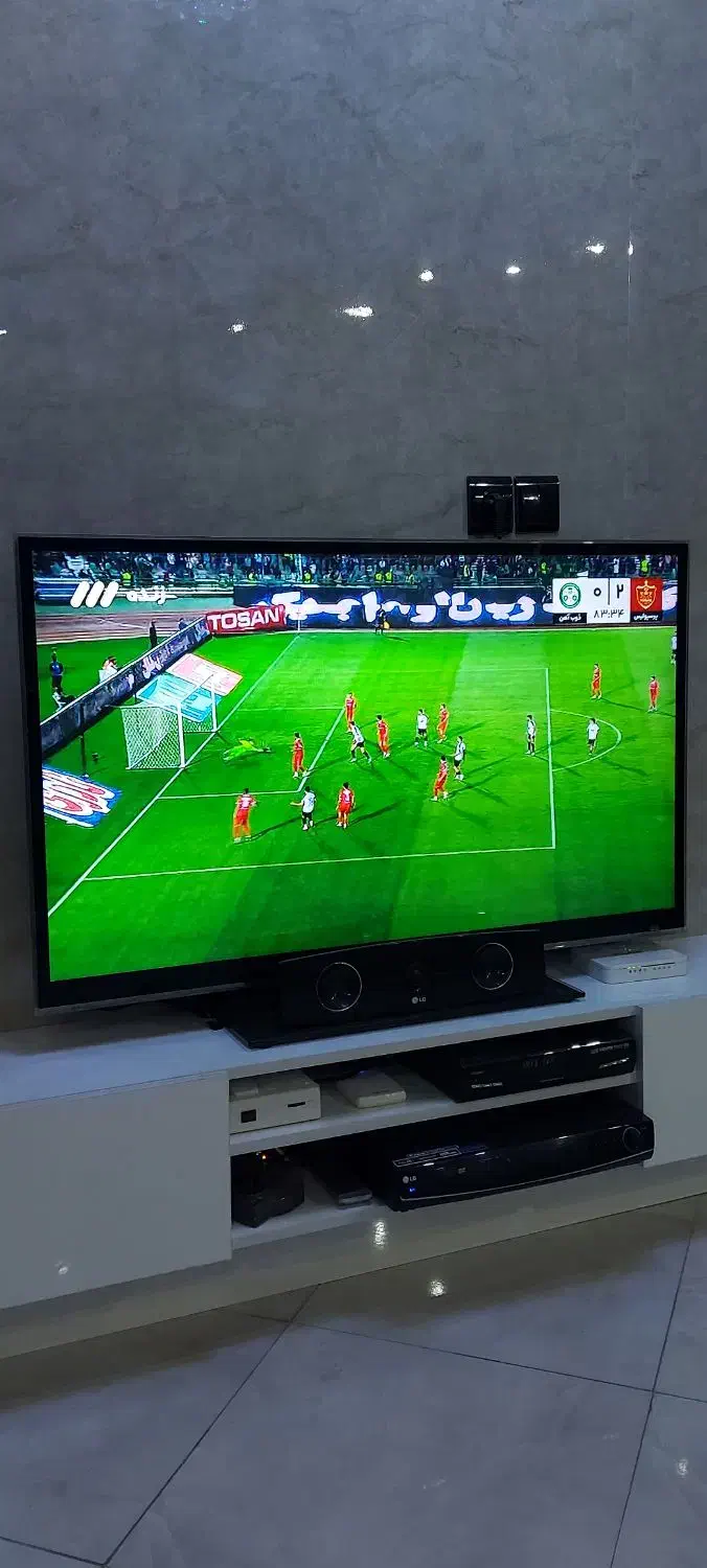 تلویزیون LG|تلویزیون و پروژکتور|شاهین‌شهر, خبرنگار|دیوار