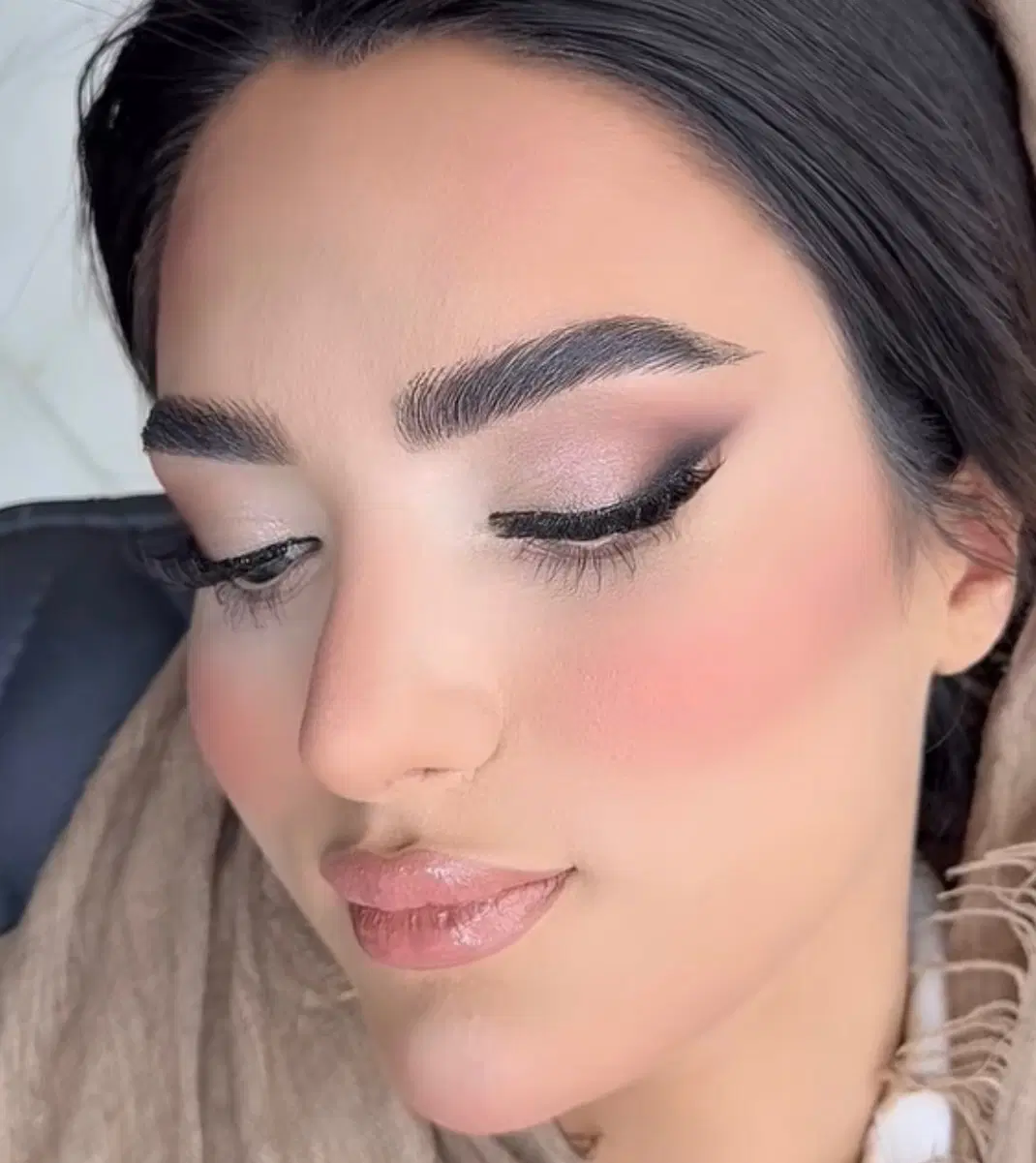تخفیف ویژه میکاپ شنیون فقط برایه مهرماه(سالن منزل|خدمات زیبایی و سلامت|قم, شهرک قدس|دیوار