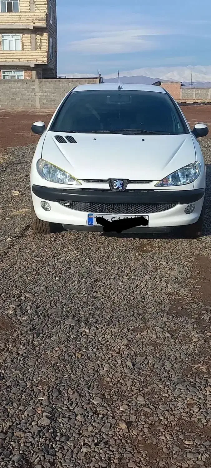 پژو ۲۰۶ اس دی|خودرو سواری و وانت|تبریز, |دیوار