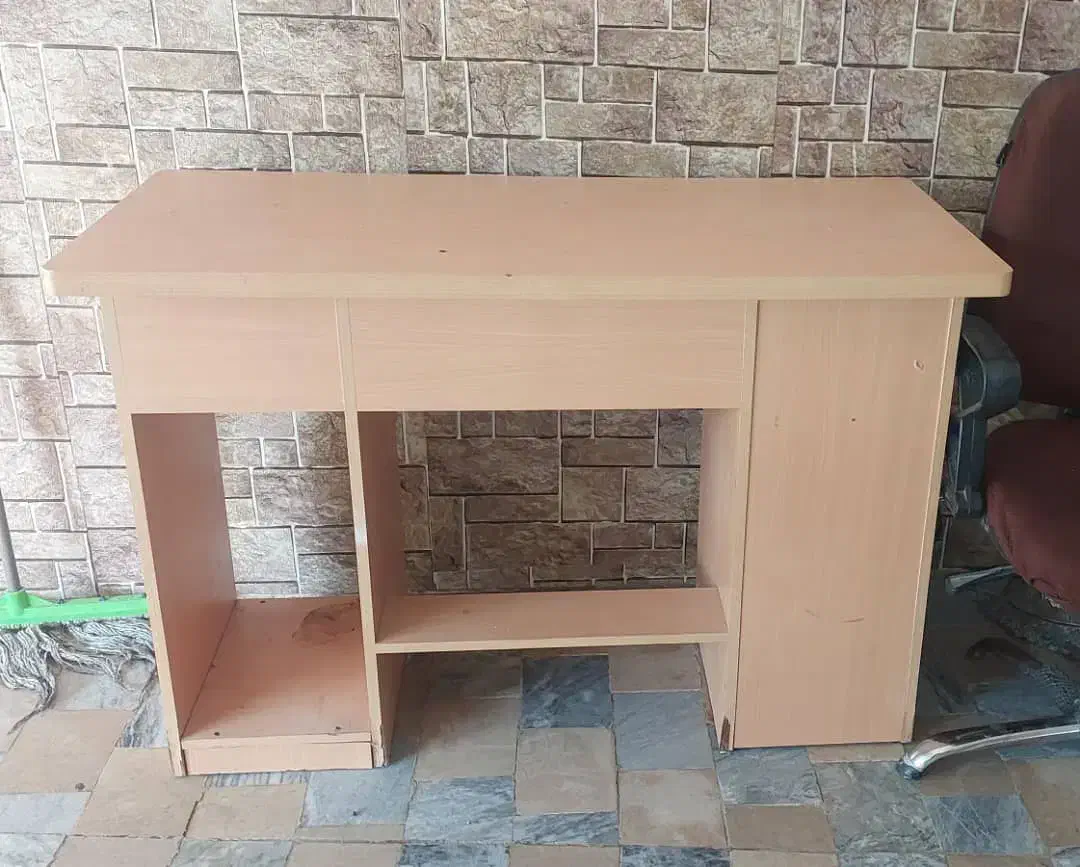 میز دره شهر|دفتر کار|دره شهر, |دیوار