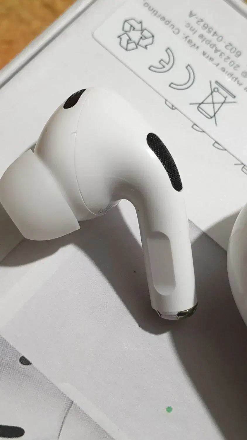 ایرپاد پرو 2 و پاور بانک شیائومی ۱۰ هزار|لوازم جانبی موبایل و تبلت|کنگاور, |دیوار