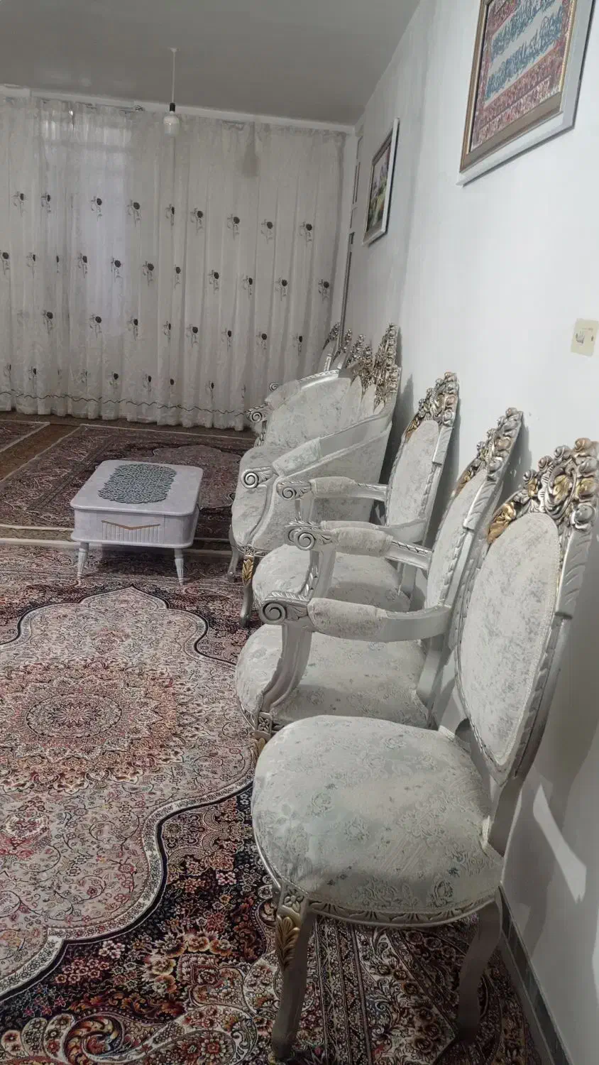 مبل نه نفره ونهار خوری شش نفره سلطنتی|مبلمان خانگی و میز عسلی|کوهدشت, |دیوار