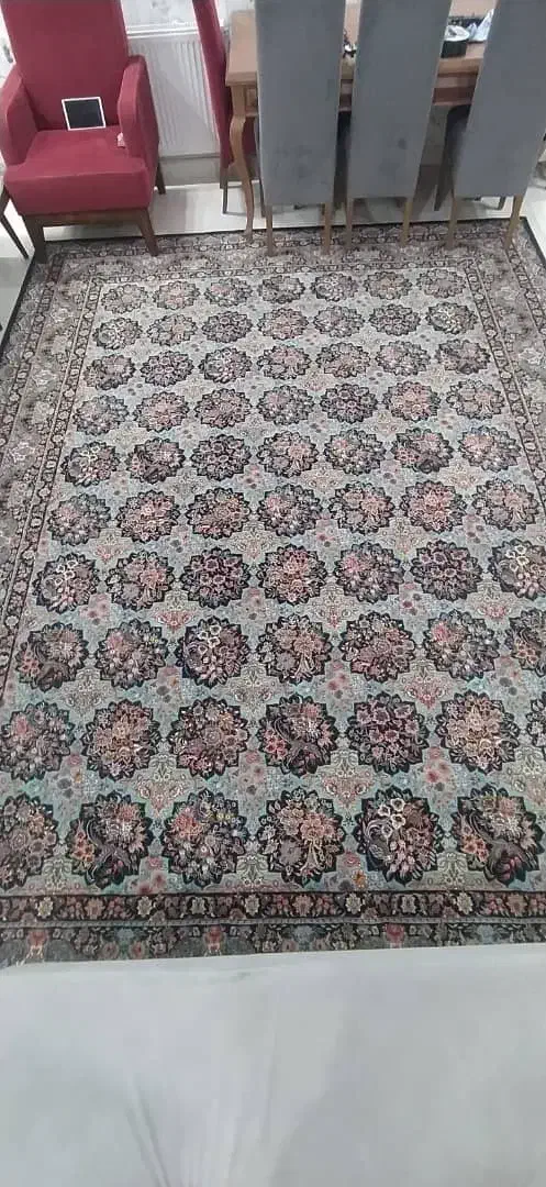 فرش ۱۲ متری ۱۰۰۰ شانه زاگرس ،بسیار تمیز و خوش نقشه|فرش|صدرا-فارس, فاز ۱|دیوار