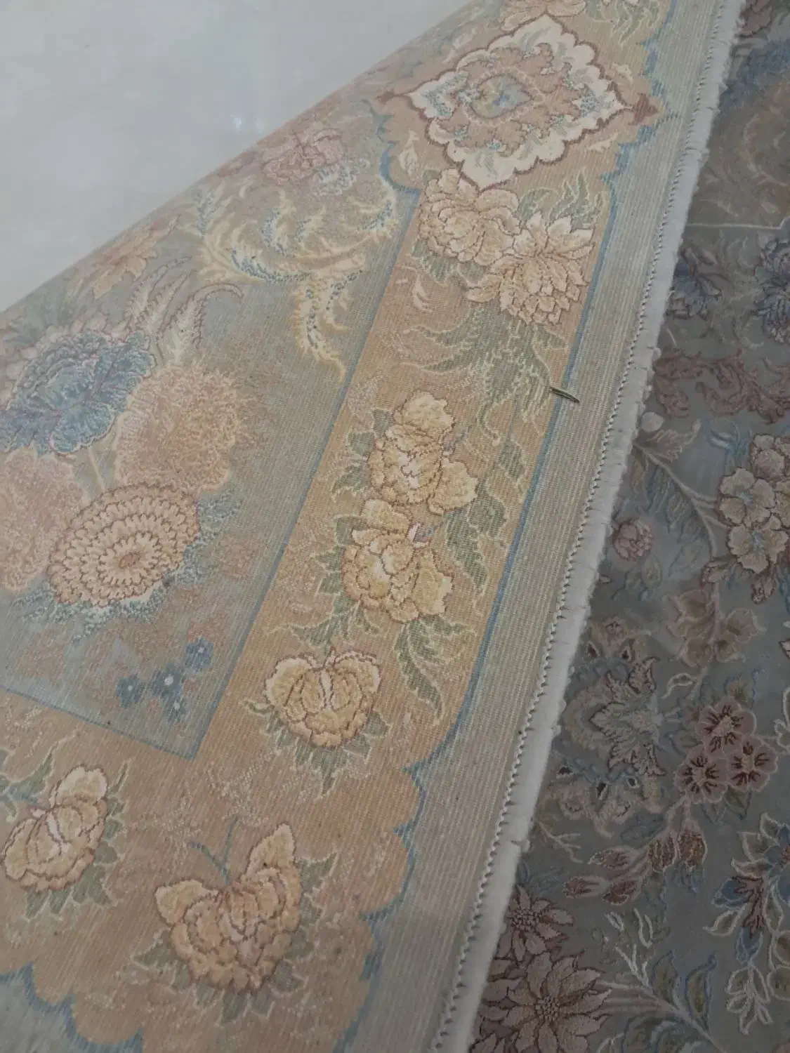 یک تخته فرش ۹ متری گل برجسته|فرش|تهران, خانی آباد نو جنوبی|دیوار